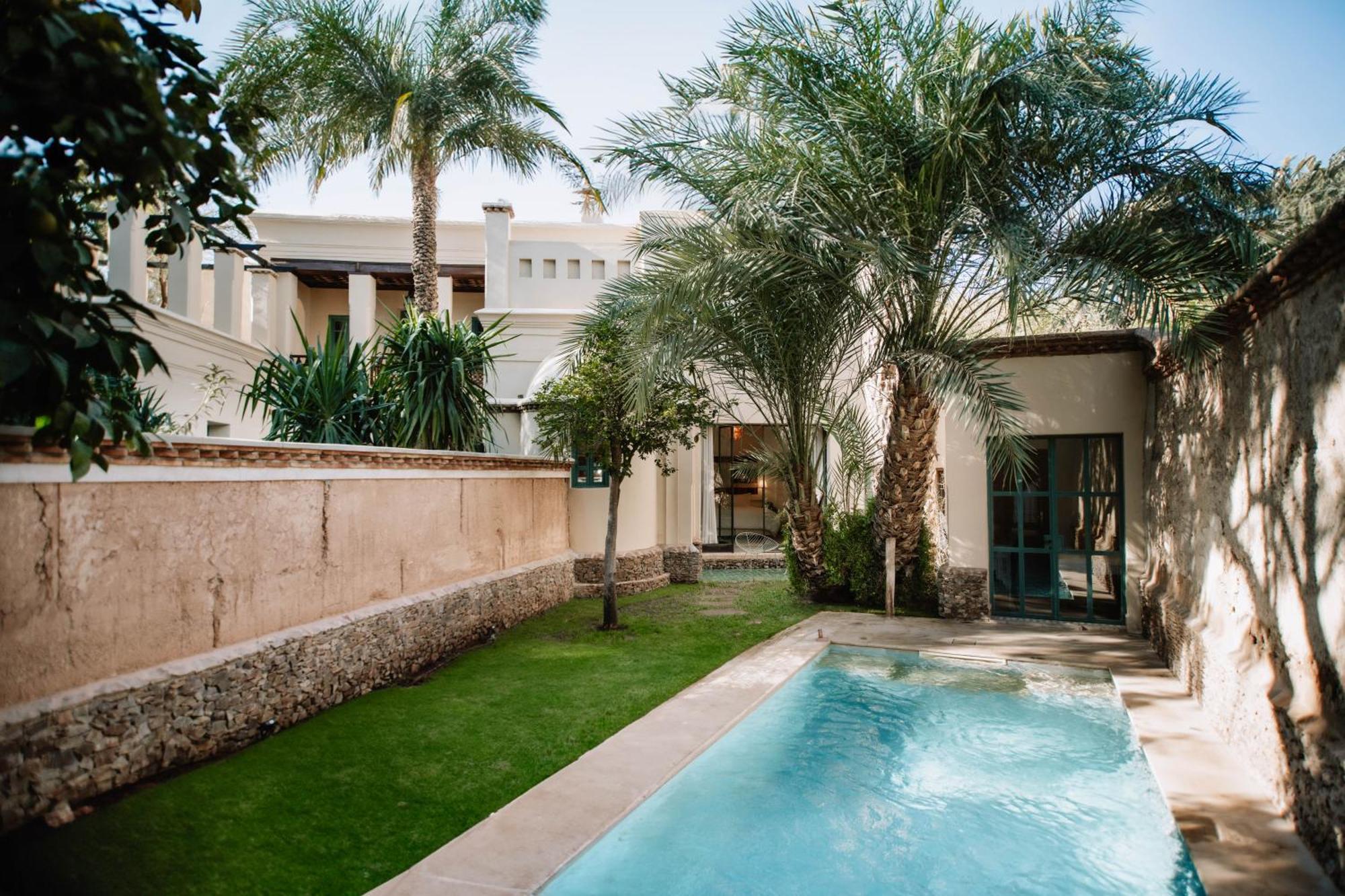 Les Deux Tours Hotel Marrakesh Exterior photo The One & Only Royal Mirage