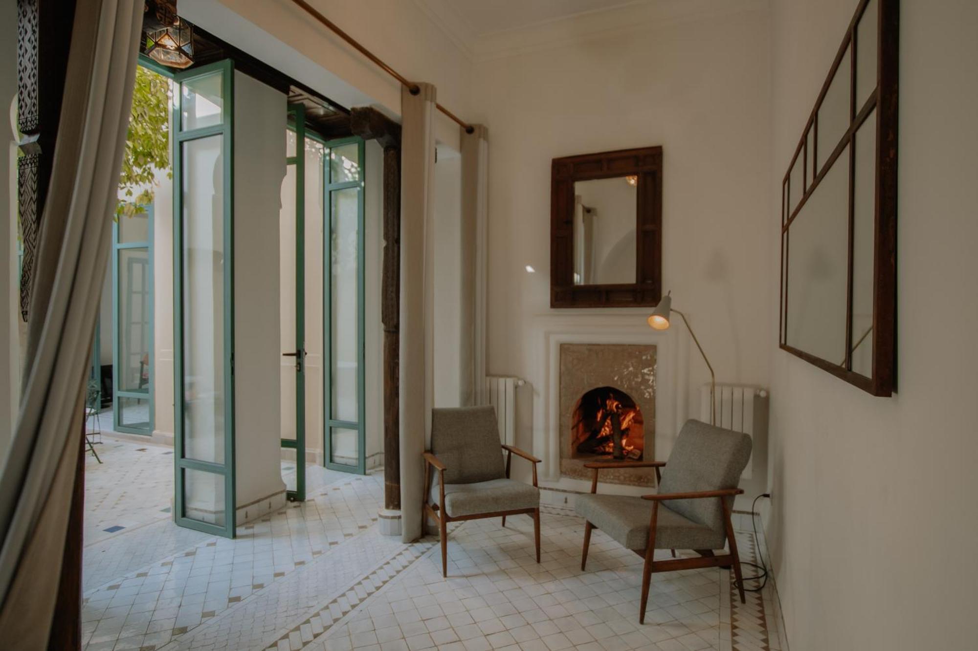 Les Deux Tours Hotel Marrakesh Exterior photo Interior of the Riad
