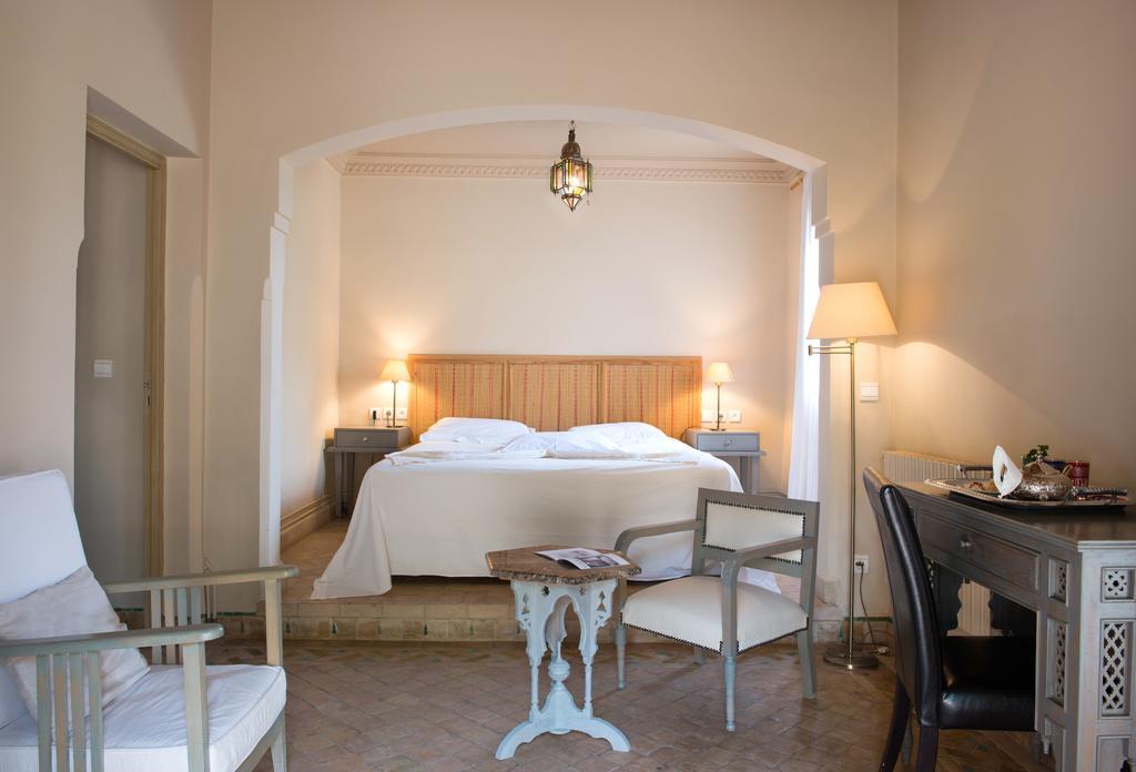 Les Deux Tours Hotel Marrakesh Exterior photo A room at the hotel